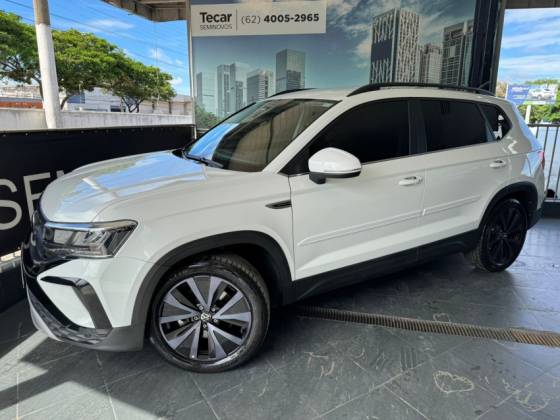 VOLKSWAGEN TAOS 1.4 250 TSI TOTAL FLEX COMFORTLINE AUTOMÁTICO VOLKSWAGEN TAOS 1.4 250 TSI TOTAL FLEX COMFORTLINE AUTOMÁTICO